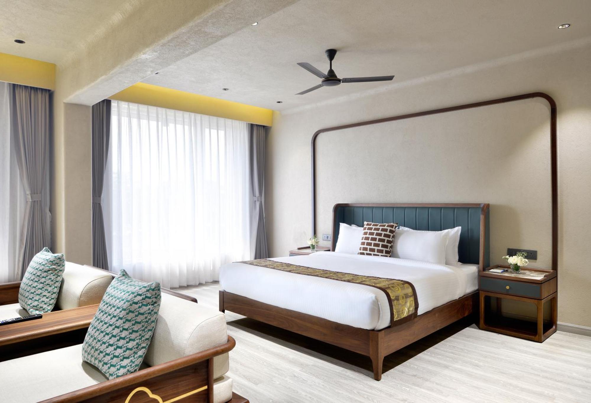 Urbane By Treat Daman Hotel Bagian luar foto